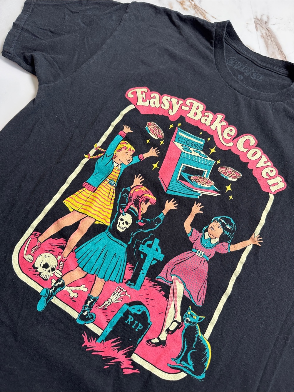 Creepy Co Easy Bake Coven Graphic T-Shirt unisex Sz L Halloween 90s Y2K funny